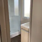 De 3*