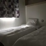 De 3*