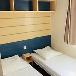 De 营地 孔特雷克塞维尔