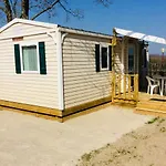 De 营地 孔特雷克塞维尔