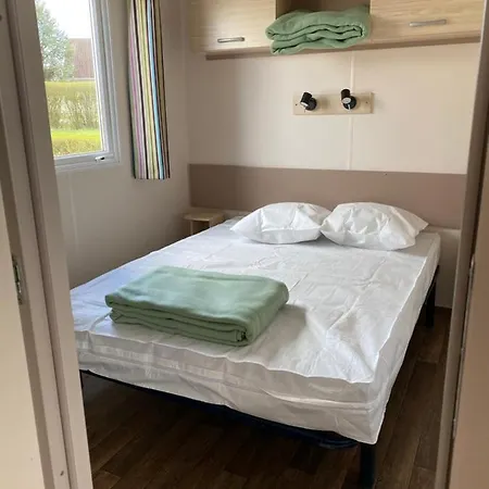 De 3*