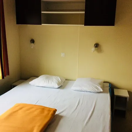 De Camping Contrexéville